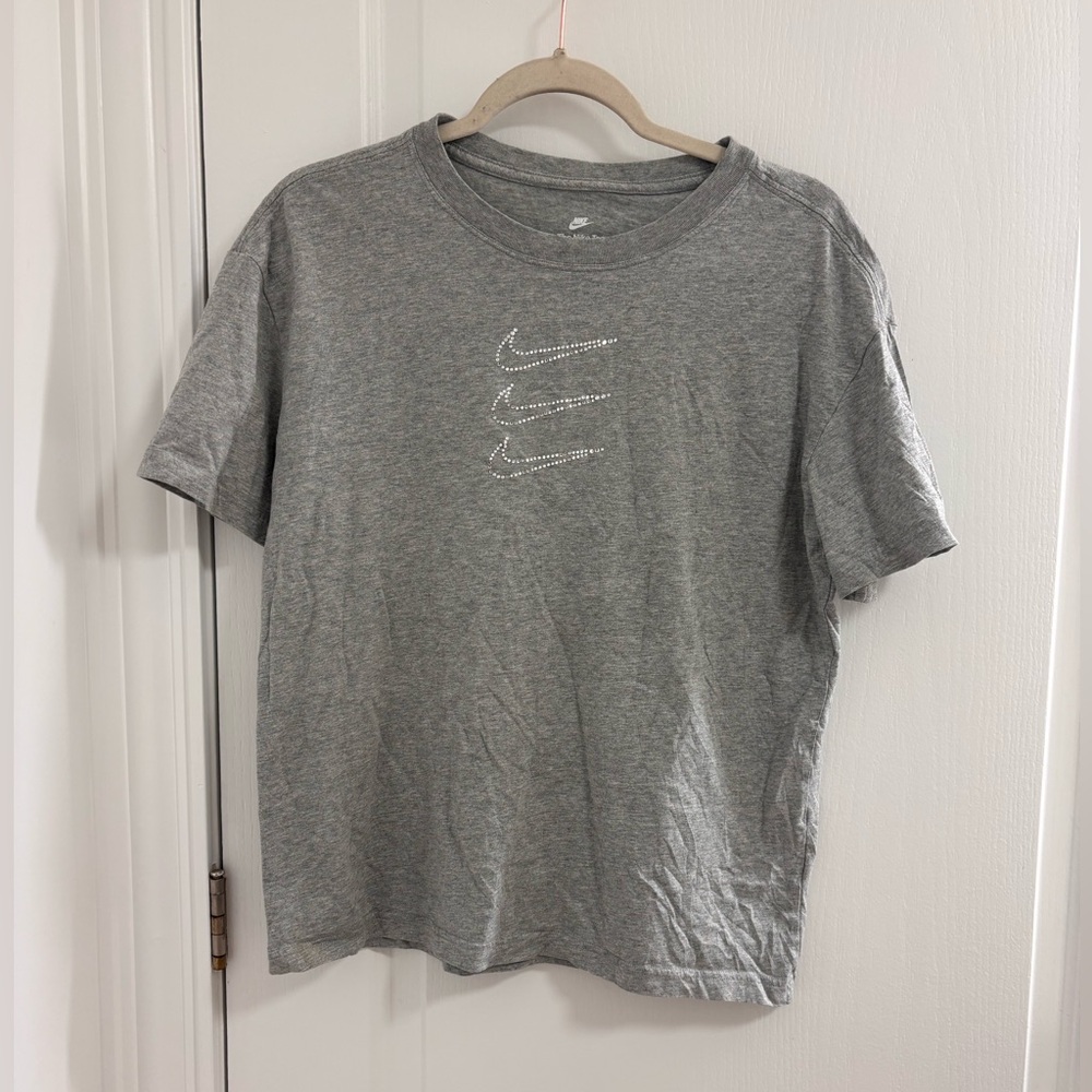 Nike Heather Gray Short Sleeve Tee With Diamond Logo Size Small